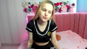 Watch nice_neighbor_ recorded live streams from Stripchat on 2024/04/25, Cam Archive