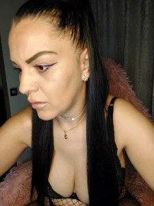 Watch Simona_Sen recorded live streams from Stripchat on 2024/04/20, Cam Archive