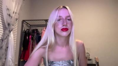 Watch riababe recorded live streams from Chaturbate on 2023/08/15, Cam Archive