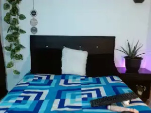 Watch Shanttal0272 recorded live streams from Stripchat on 2024/08/15, Cam Archive