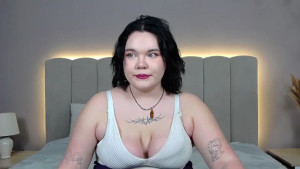 Watch BellaHolt recorded live streams from Stripchat on 2024/12/09, Cam Archive
