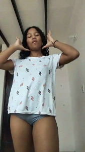 Watch Queen_FullPee recorded live streams from CAM4 on 2024/12/11, Cam Archive
