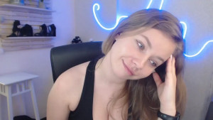hollyBB