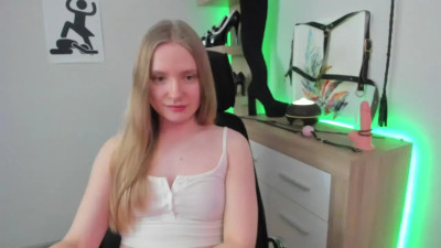 Watch NancyHottie recorded live streams from Stripchat on 2025/03/17, Cam Archive