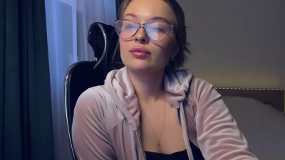 Watch MalloryWest recorded live streams from Stripchat on 2025/03/19, Cam Archive