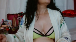 Watch Tita_Madurita recorded live streams from Stripchat on 2025/03/19, Cam Archive