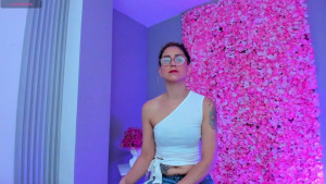 Watch angela_donnato recorded live streams from Chaturbate on 2025/03/20, Cam Archive