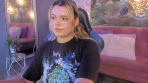 Watch maxxxine_ recorded live streams from Chaturbate on 2025/03/23, Cam Archive